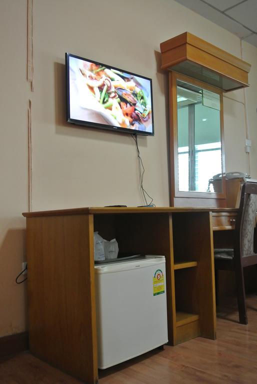Coop Dopa Hostel Bangkok Rum bild